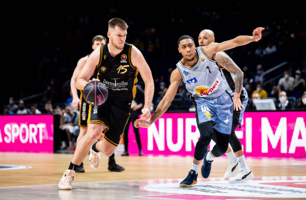 上演关键一 上演关键一