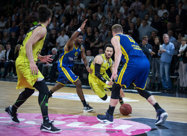 是一个巨大 是一个巨大